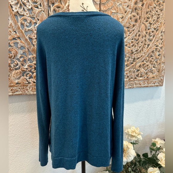 Charming Charlie Teal Keyhole Sweater- size XL - Picture 4 of 7